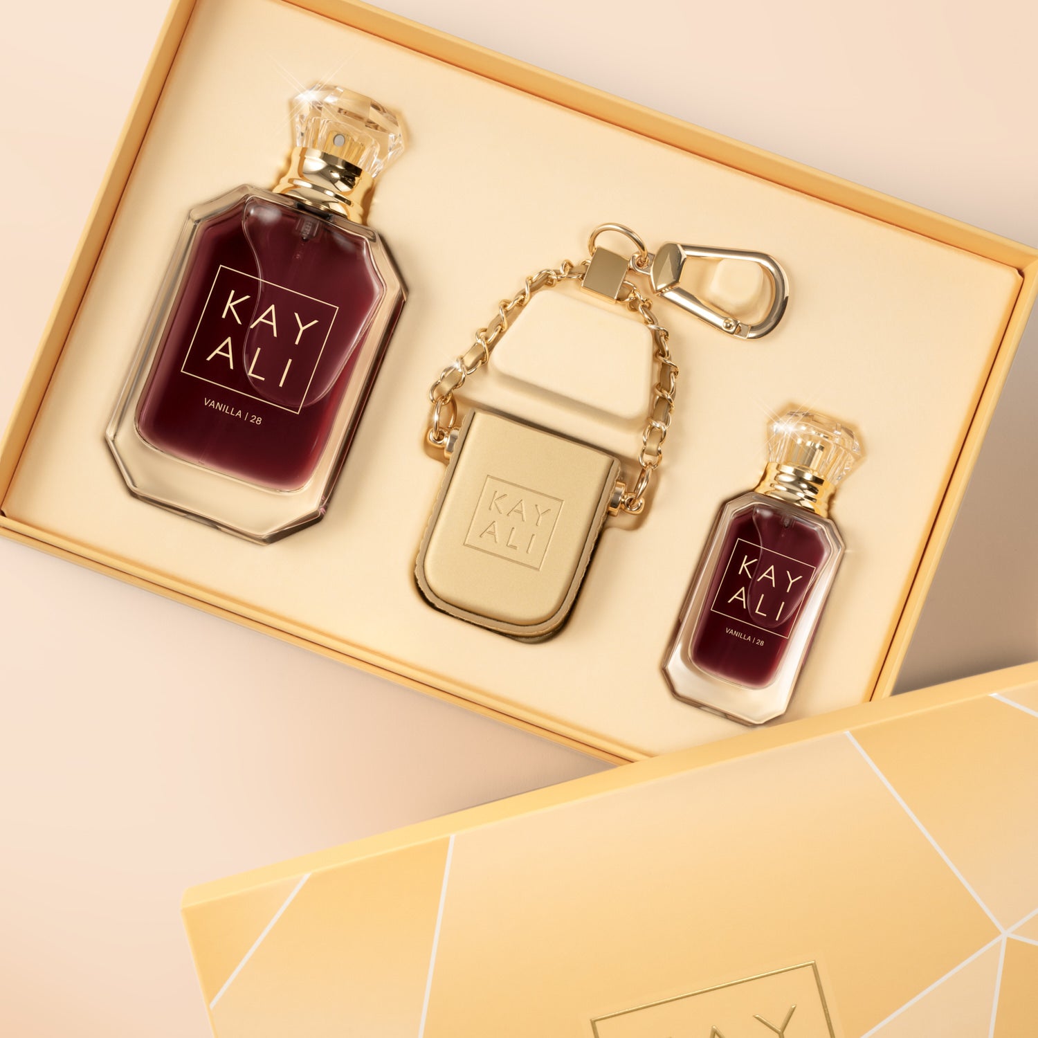 KAYALI YUM BOUJEE 、Vanilla 28 セット Vanilla | 28 Perfume Duo with Bag Charm Limited Edition Gift Set